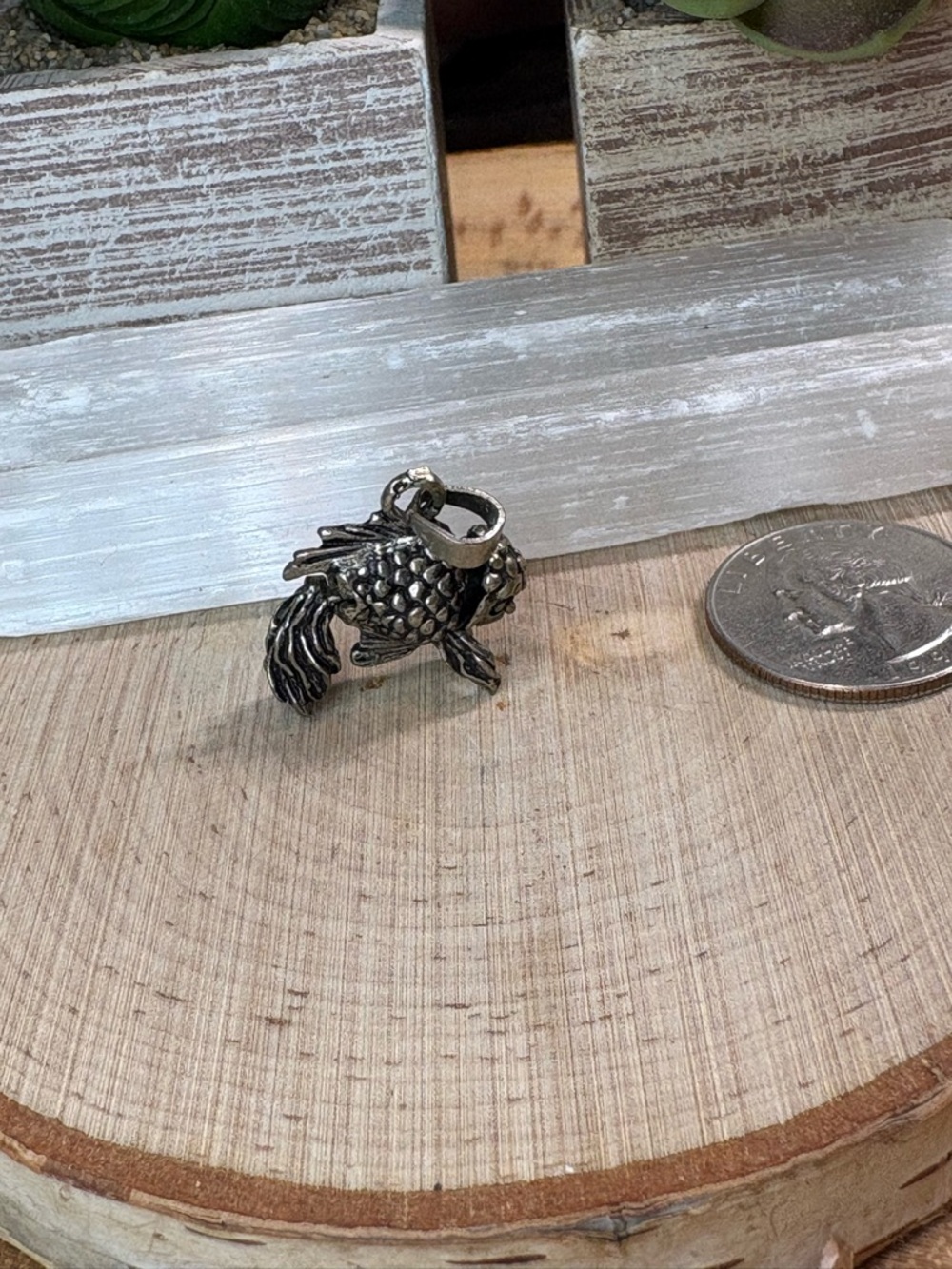 Silver Fish Pendant Charm - Picture 3 of 3